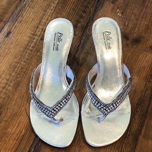 Vintage Pelle moda Platinum Collection Heels size 7 1/2